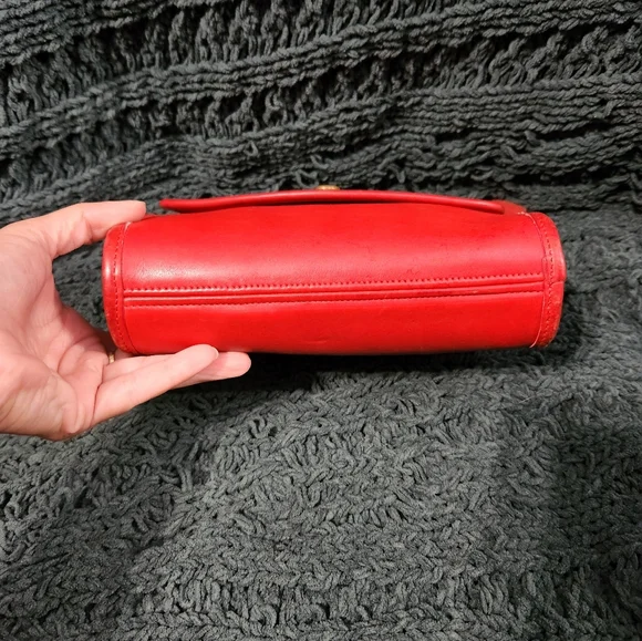 Vintage Red Coach Chrystie Flap Bag 9892 - Picture 3 of 16